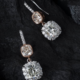 Orecchini Punto Luce Diamante 0.50ct