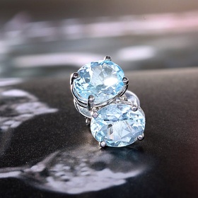 Anello Zaffiro Ceylon e Diamanti